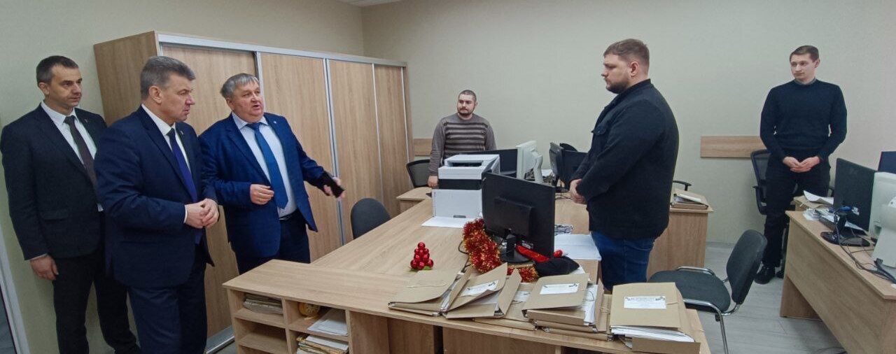Министр лесного хозяйства Александр Кулик посетил  Проектно-изыскательское республиканское унитарное предприятие «Белгипролес»
