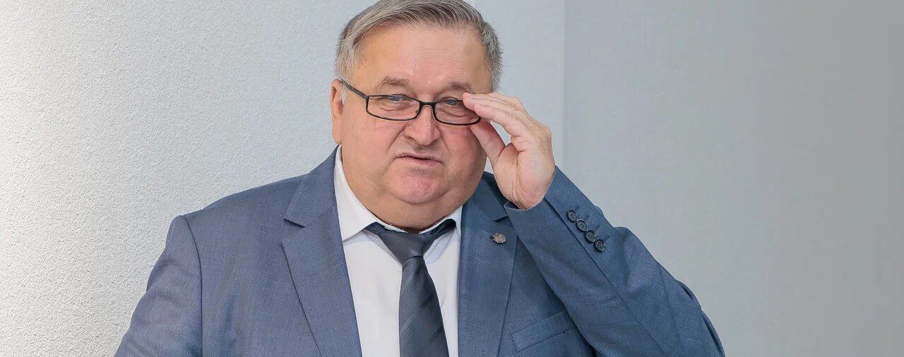 7 ноября — День Октябрьской революции! Поздравление от директора УП "БЕЛГИПРОЛЕС".